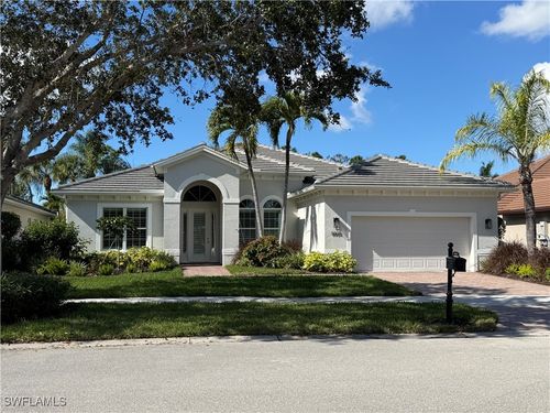 8868 Mustang Island Cir, NAPLES, FL, 34113-1642 | Card Image