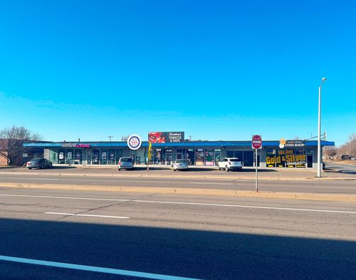 704-704 W Washington St, Brainerd, MN, 56401-2932 | Card Image