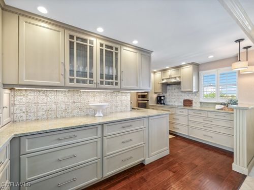 apt-5a-300 Park Shore Dr, NAPLES, FL, 34103-3489 | Card Image