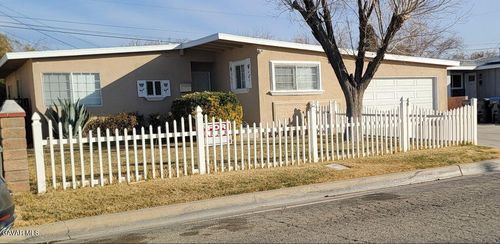 815 W Avenue H7, Lancaster, CA, 93534-1523 | Card Image