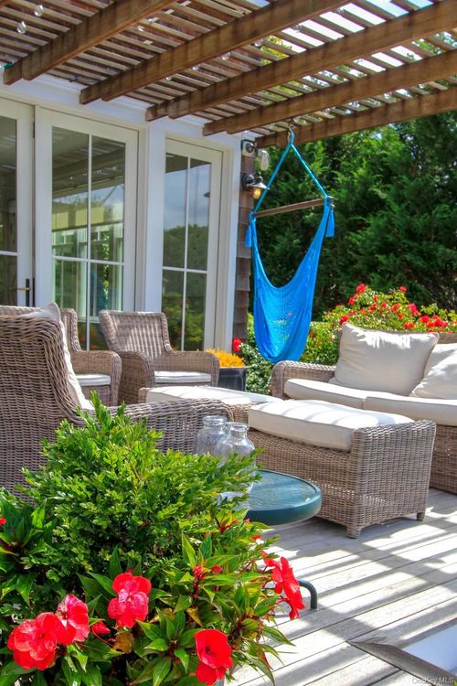 158 Norris Ln, Bridgehampton, NY, 11932 | Card Image