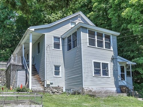 30 Winter Ave, Marlborough, MA, 01752-1951 | Card Image