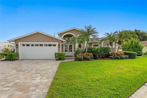 1320 52nd Ave Ne, ST PETERSBURG, FL, 33703-3221 | Card Image