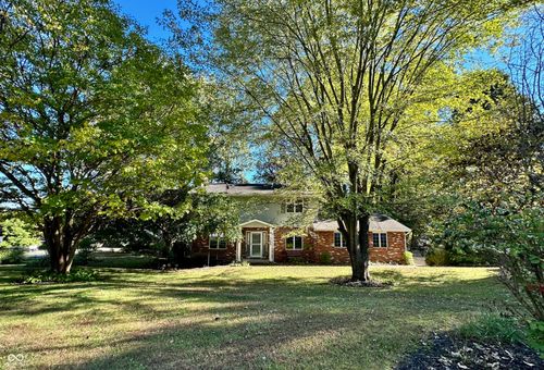 105 Wood Pl, Martinsville, IN, 46151-1379 | Card Image