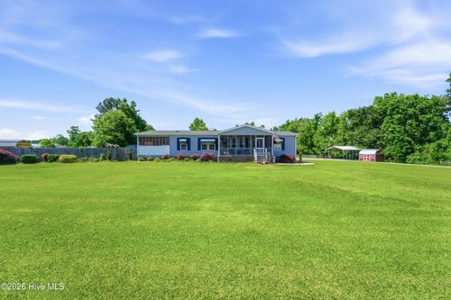 545 Koonce Fork Rd, Richlands, NC, 28574-7251 | Card Image
