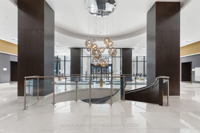 1011 - 9000 Jane St, Condo with 2 bedrooms, 2 bathrooms and 1 parking in Concord ON | Image 5