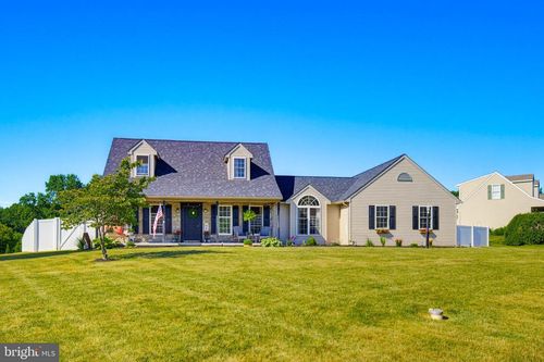 17 Natures Way, QUARRYVILLE, PA, 17566-8604 | Card Image