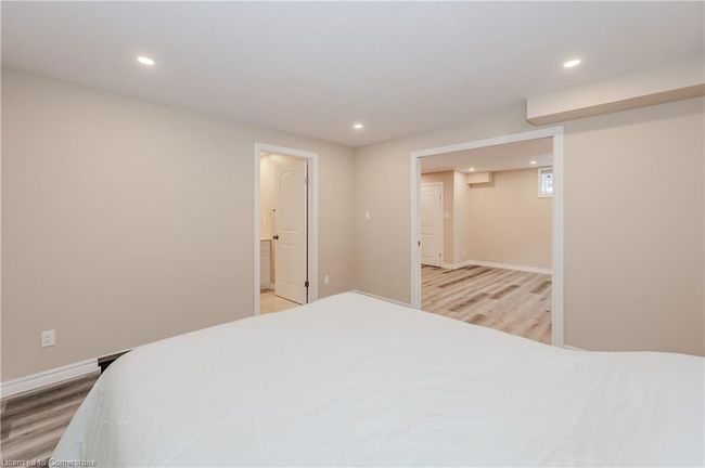 414 Wild Calla St, House other with 5 bedrooms, 4 bathrooms and 4 parking in Waterloo ON | Image 23