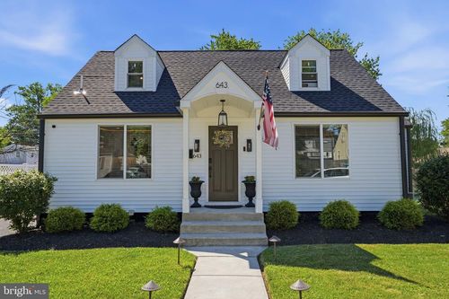 643 Hillcrest Ave, MORRISVILLE, PA, 19067-2212 | Card Image