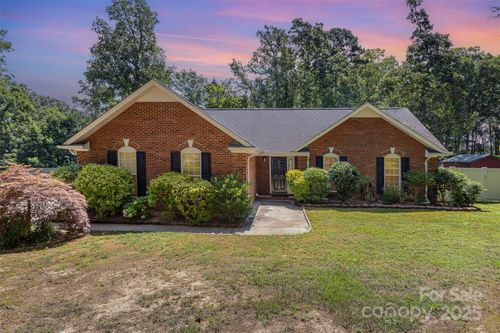 2916 Northwood Dr, Monroe, NC, 28110-8526 | Card Image