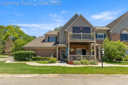 366 Marigold Cir, Westland, MI, 48185-9633 | Card Image