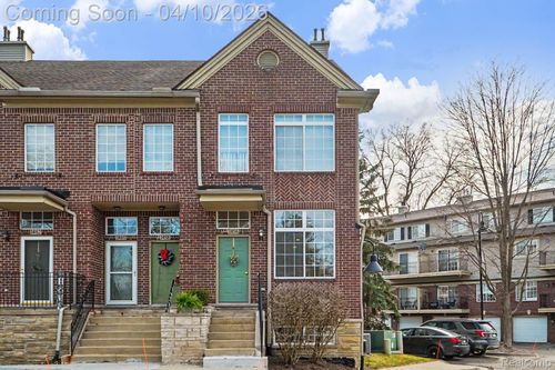 1456 Silverbrook Ridge Dr, Walled Lake, MI, 48390-2153 | Card Image