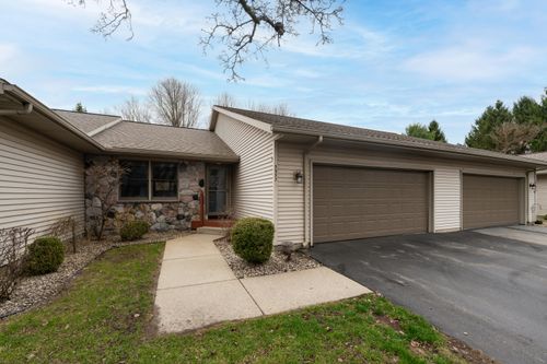 5953 Wood Valley Road, Kalamazoo, MI, 49009 | Card Image