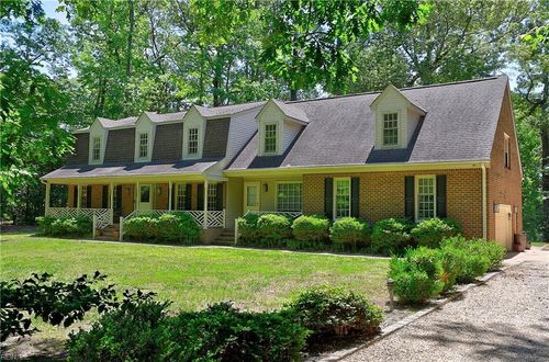 946 Quail Run Quay, Virginia Beach, VA, 23452 | Card Image
