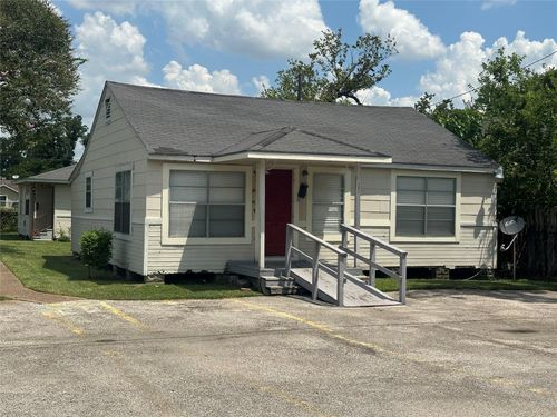 3929 Caplin St, Houston, TX, 77026-1405 | Card Image