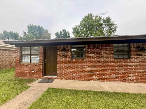 438 Helen St, Conway, AR, 72034 | Card Image
