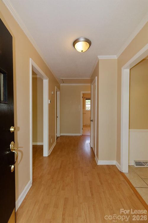 416 W Pine St, Lincolnton, NC, 28092-2039 | Card Image