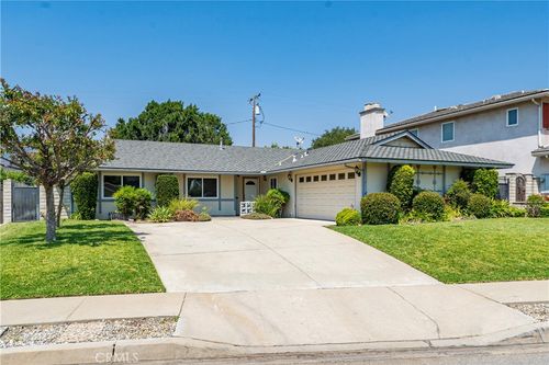 549 E Walnut Ave, Glendora, CA, 91741-3565 | Card Image