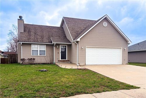 1800 M And M Dr, Clinton, MO, 64735-1891 | Card Image