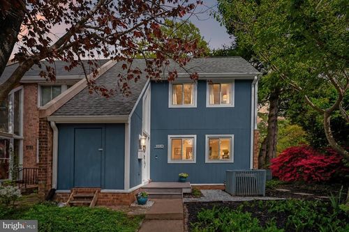 11110 Forest Edge Dr, RESTON, VA, 20190-4023 | Card Image