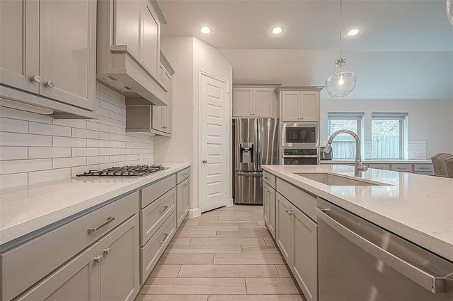 29042 Hauter Way, House other with 4 bedrooms, 4 bathrooms and 3 parking in Fulshear TX | Image 28