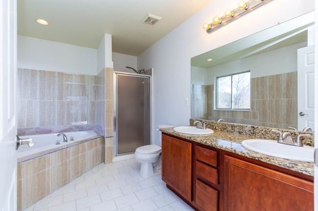 6173 Elarz Dr, Condo with 4 bedrooms, 3 bathrooms and null parking in Troy MI | Image 22