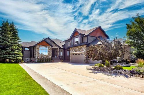5905 43 Street, Taber, AB, T1G0C9 | Card Image
