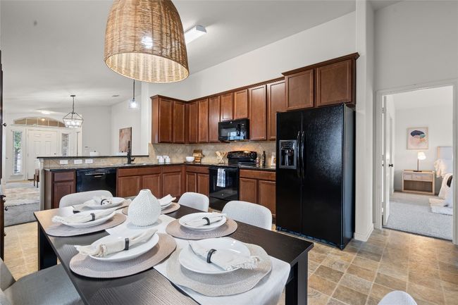 Dining area with updated lighting | Image 12