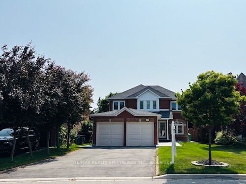 6828 Gracefield Dr, Mississauga, ON, L5N6T6 | Card Image