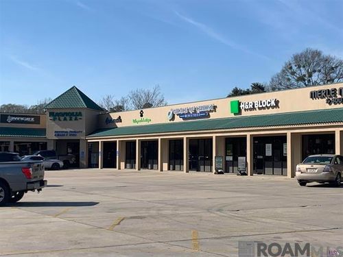 ste-7-625 S Burnside Ave, Gonzales, LA, 70737-3400 | Card Image