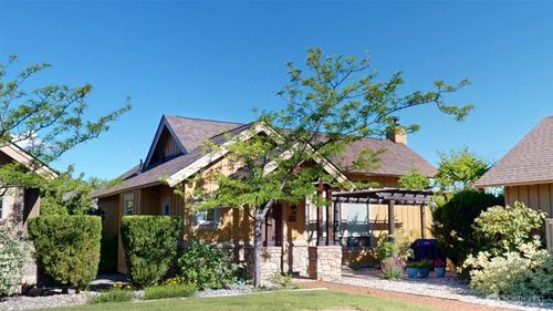 102 Village Way, Oroville, WA, 98844-5915 | Card Image