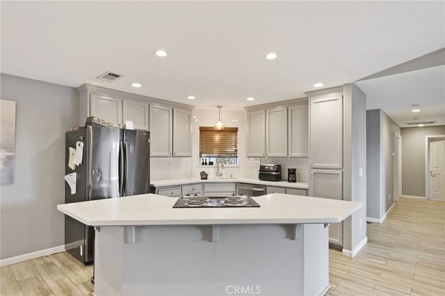 3303 Sextant Dr, House other with 3 bedrooms, 2 bathrooms and 2 parking in Atwater CA | Image 6