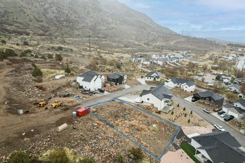 68-568 S 300 E, Willard, UT, 84340-6001 | Card Image