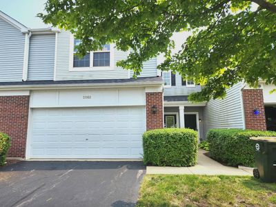 B - 206 Barrett Drive, Townhouse with 3 bedrooms, 2 bathrooms and 2 parking in Yorkville IL | Image 1