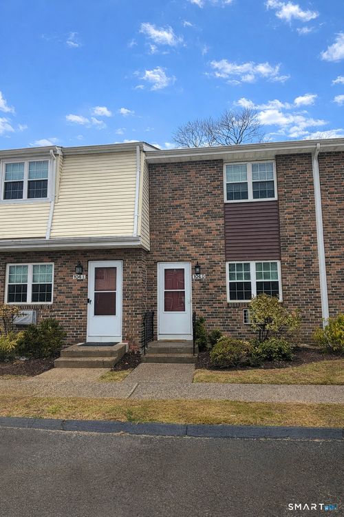 d-104 Harvest Ln, Wallingford, CT, 06492 | Card Image