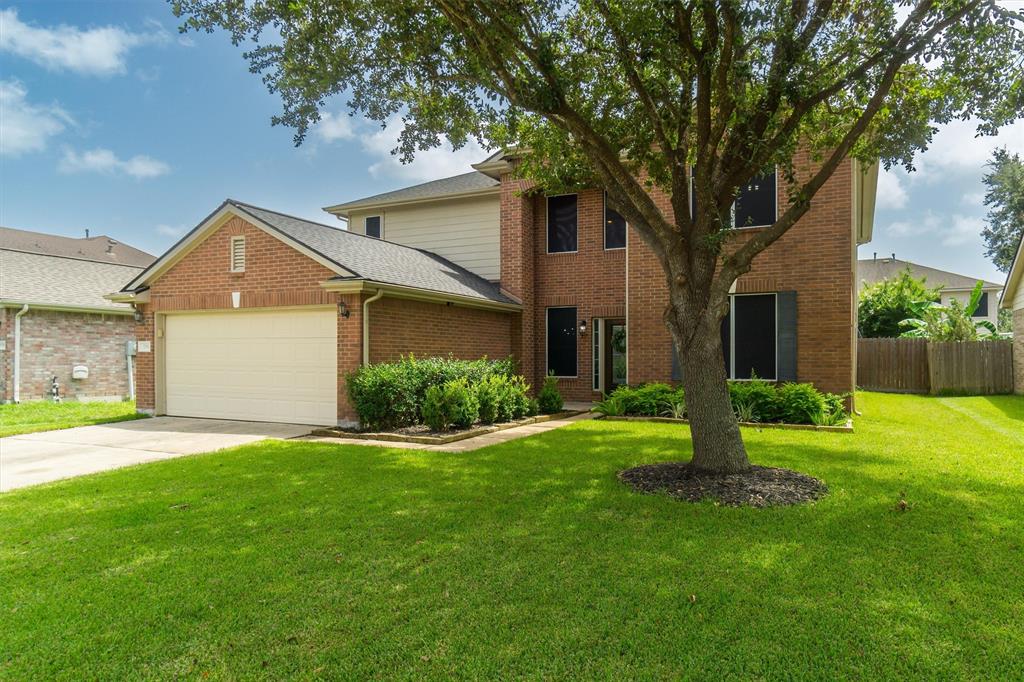 Small Cedar Dr, League City, TX 77573