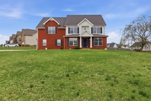 2999 Outfitters Dr, Clarksville, TN, 37040-5783 | Card Image