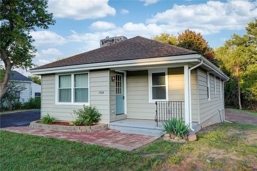 1904 Manitou Rd, Spencerport, NY, 14559-9578 | Card Image