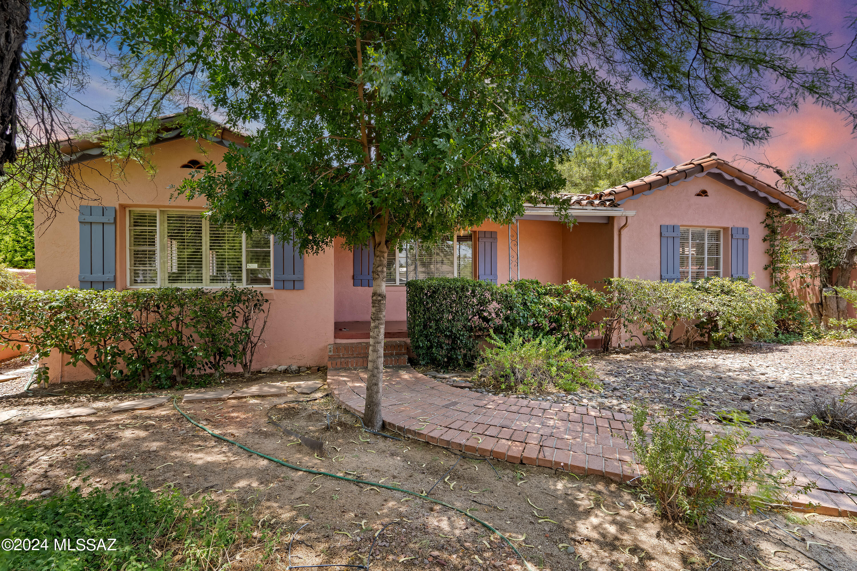 Seneca St, Tucson, AZ 85719