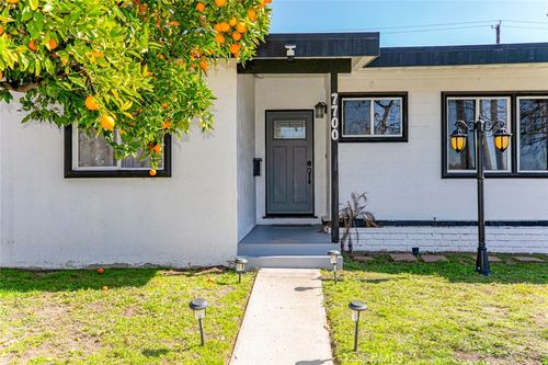7700 Goodland Ave, North Hollywood, CA, 91605-2040 | Card Image