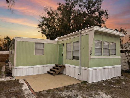 102 Laureti Ln, Lake Wales, FL, 33898-7322 | Card Image