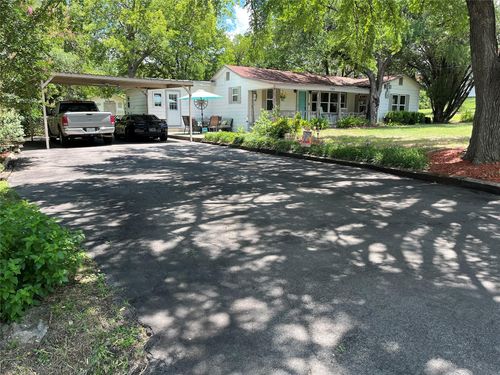 209 Marquette Ave, Azle, TX, 76020-4017 | Card Image