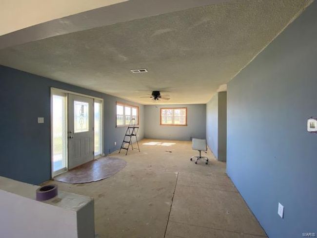 245 S 7 Th St, House other with 3 bedrooms, 1 bathrooms and 1 parking in Nokomis IL | Image 12