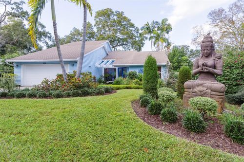 935 42nd Ave N, ST PETERSBURG, FL, 33703-4531 | Card Image