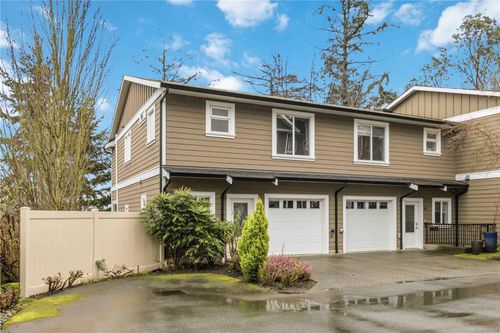 11-6961 E Saanich Rd, Victoria, BC, V8Z0A9 | Card Image
