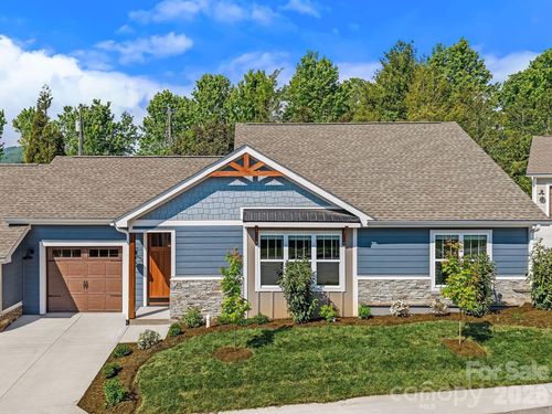 10 Heartleaf Cir, Arden, NC, 28704-1490 | Card Image