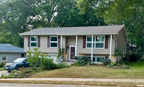 4244 Wittman Dr, Davenport, IA, 52806-4347 | Card Image