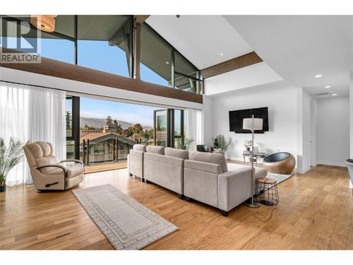 407-580 Sarsons Rd, Kelowna, BC, V1W5H5 | Card Image