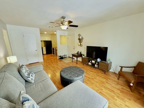 apt-2-1-176 Maple Ave, Rutland, MA, 01543-1328 | Card Image