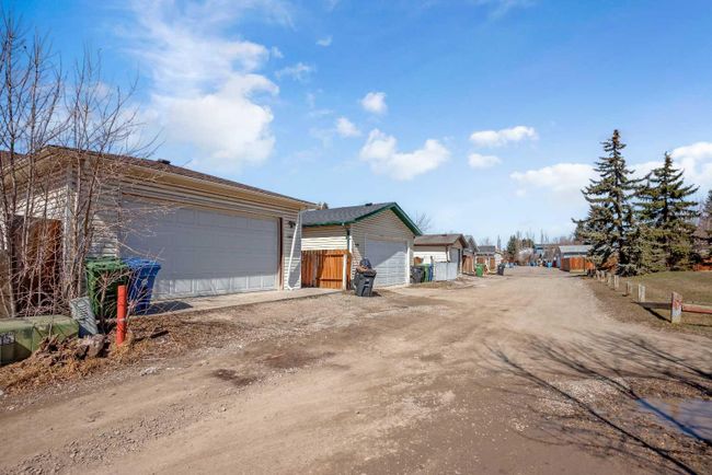 948 Riverbend Drive Se, Home with 3 bedrooms, 2 bathrooms and 2 parking in Calgary AB | Image 40